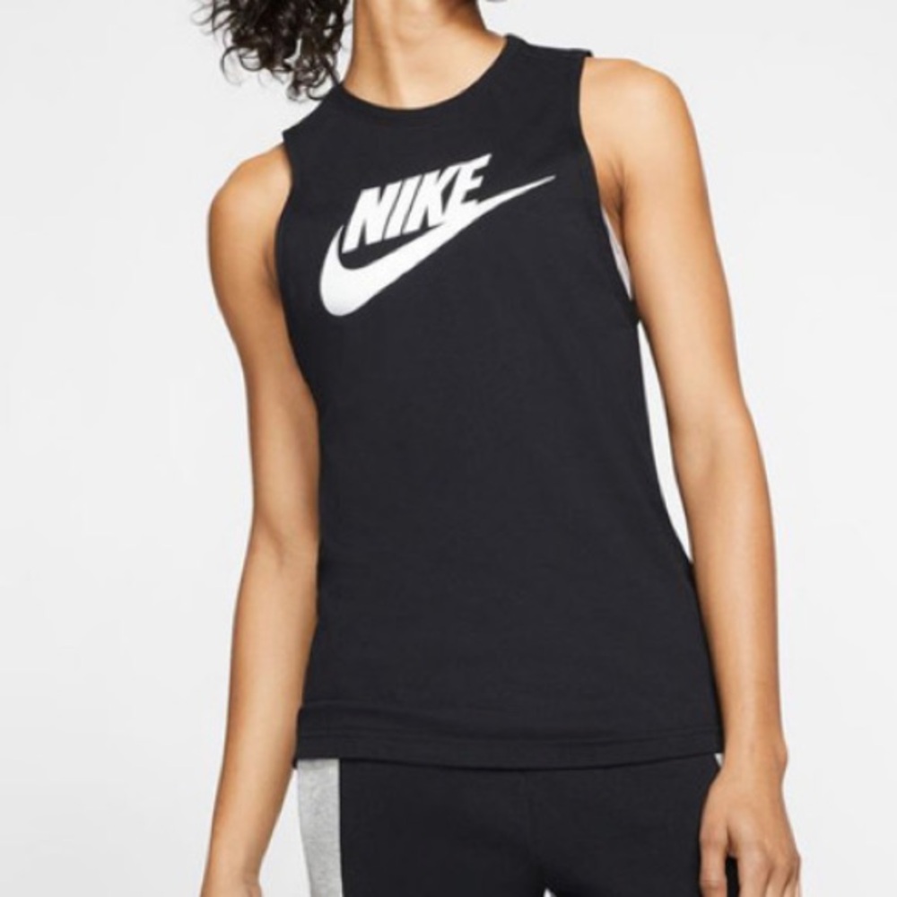 Women’s Nike Tank Top